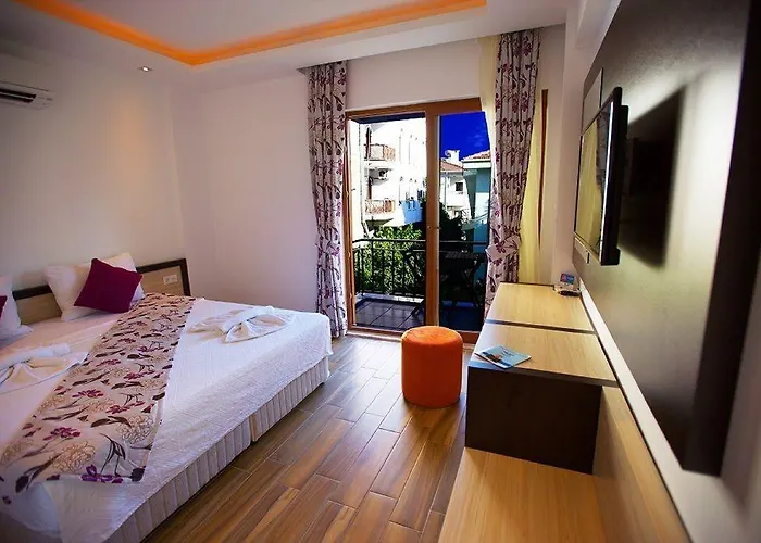 Kleopatra Hermes 3*