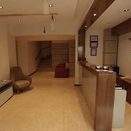 Kleopatra Hermes Hotel