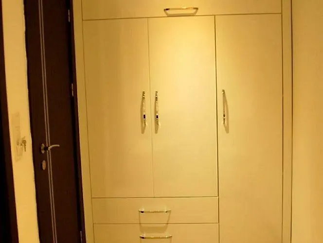 Kleopatra Hermes Hotel